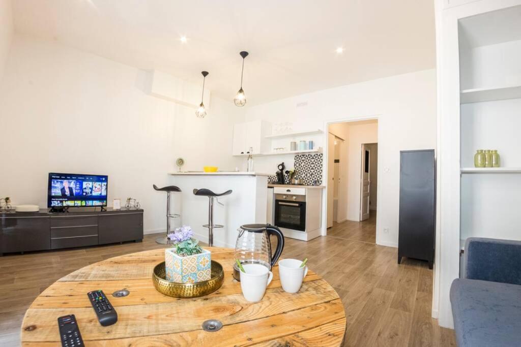 L'Escale - Topdestination-Bourg - Centre Ville - Classe 3 Etoiles Luaran gambar